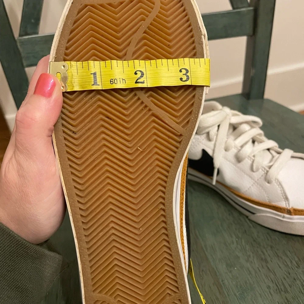 Nike Sneakers - Picture 7 of 10